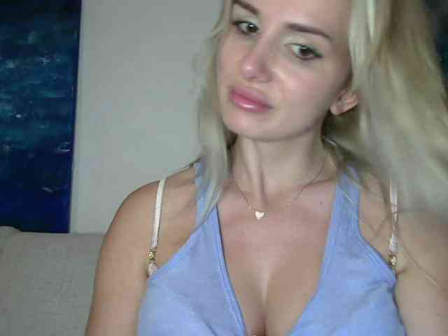 CorneliaSweet webcam