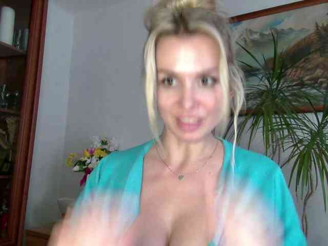 CorneliaSweet webcam