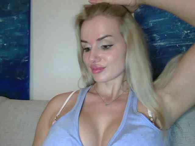 CorneliaSweet webcam
