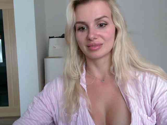 CorneliaSweet webcam