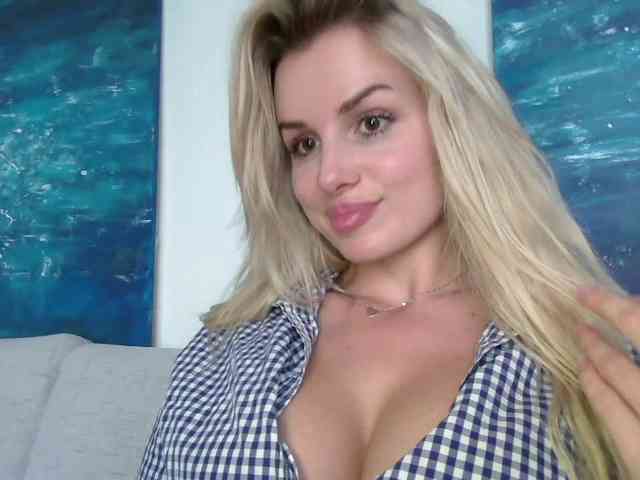 CorneliaSweet webcam