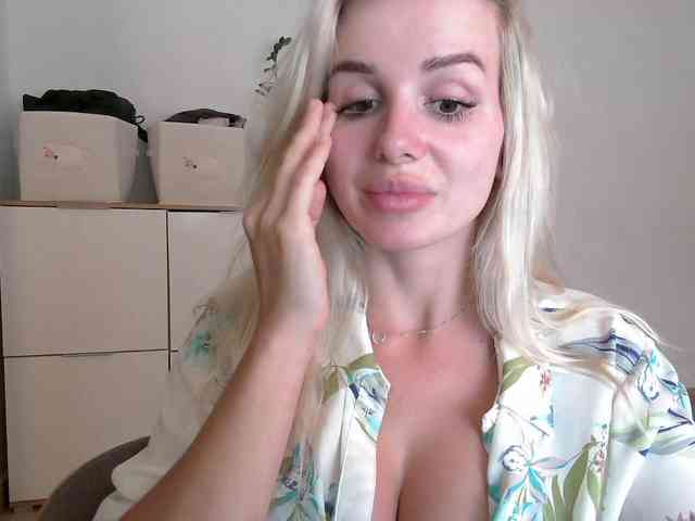 CorneliaSweet webcam