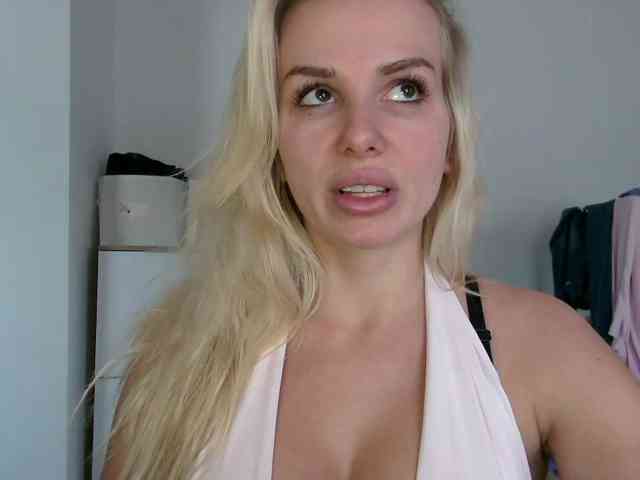 CorneliaSweet webcam
