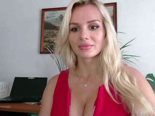 CorneliaSweet webcam