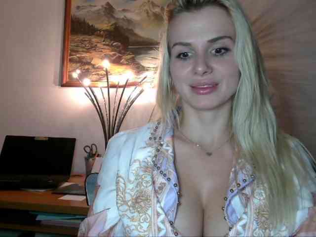 CorneliaSweet webcam