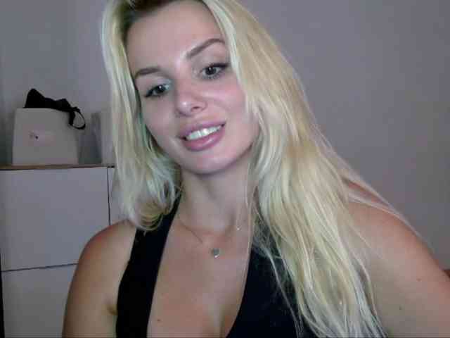CorneliaSweet webcam