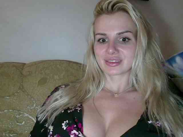 CorneliaSweet webcam