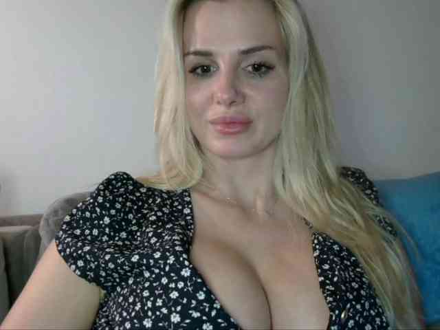 CorneliaSweet webcam