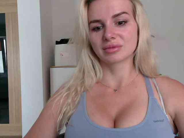 CorneliaSweet webcam