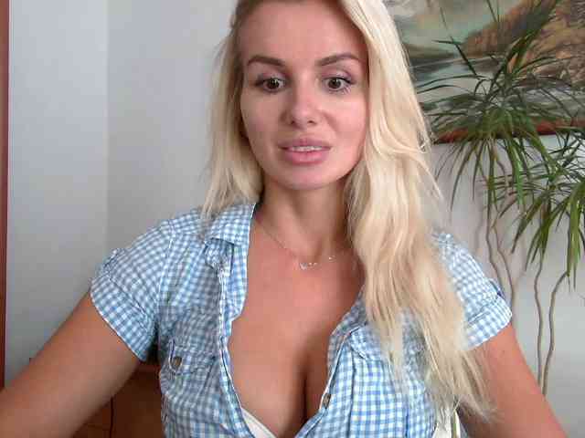 CorneliaSweet webcam