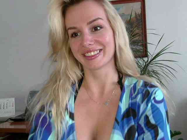 CorneliaSweet webcam