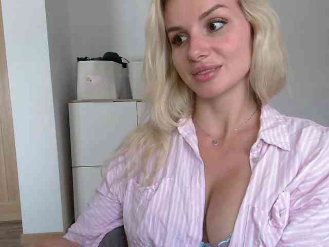 CorneliaSweet webcam