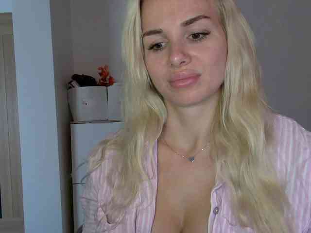 CorneliaSweet webcam