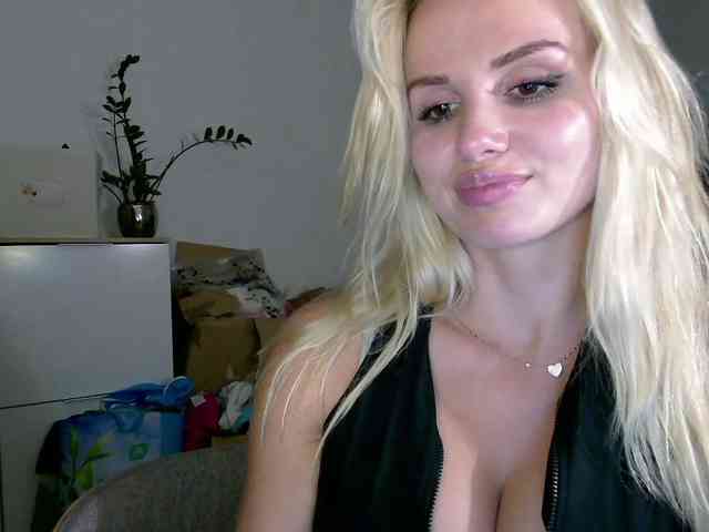 CorneliaSweet webcam