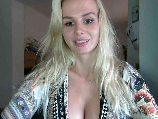CorneliaSweet webcam