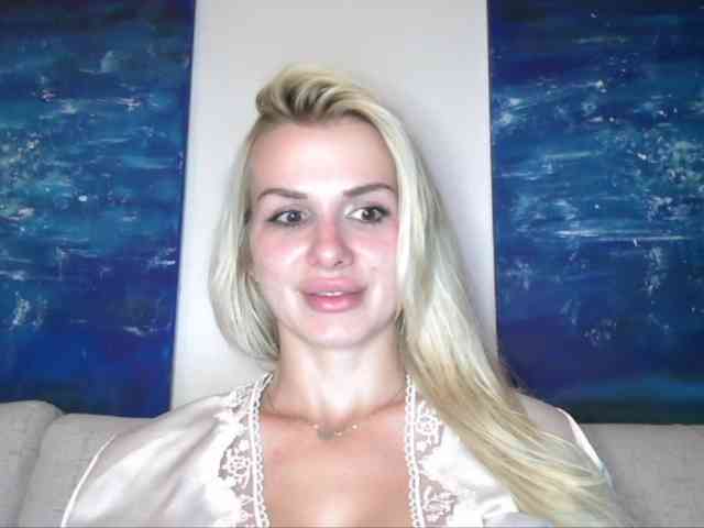 CorneliaSweet webcam