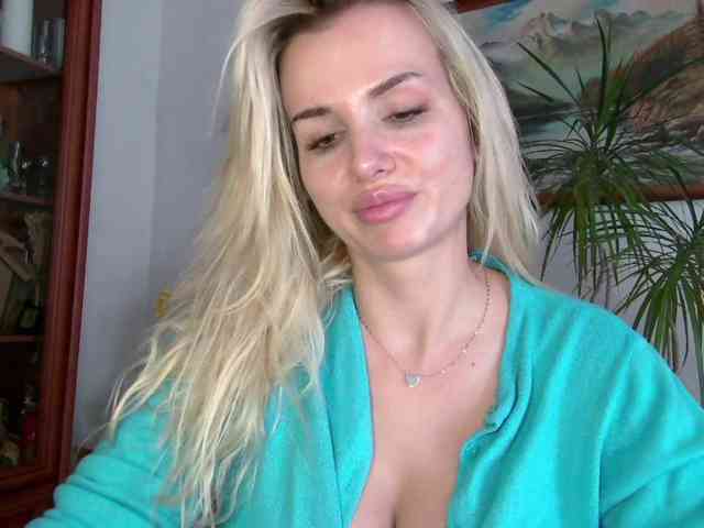 CorneliaSweet webcam