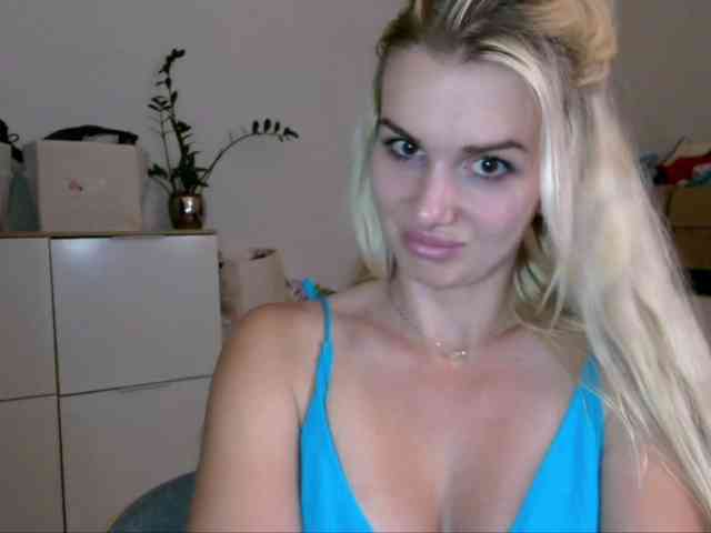 CorneliaSweet webcam