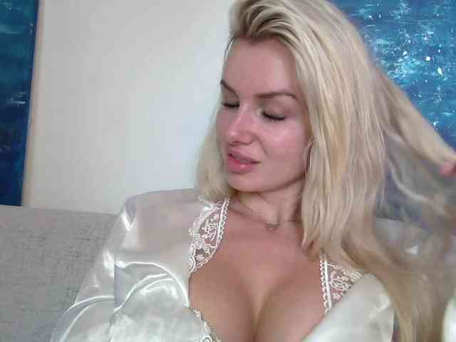 CorneliaSweet webcam