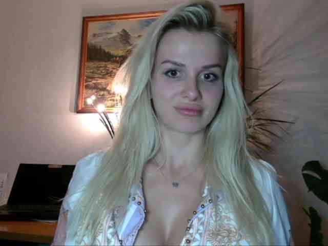 CorneliaSweet webcam