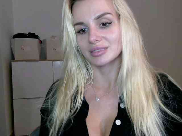 CorneliaSweet webcam