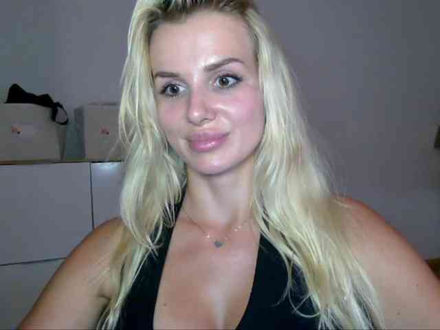 CorneliaSweet webcam