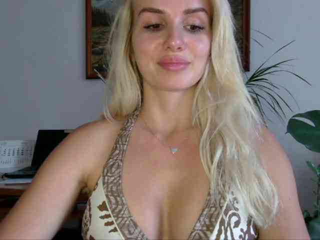 CorneliaSweet webcam