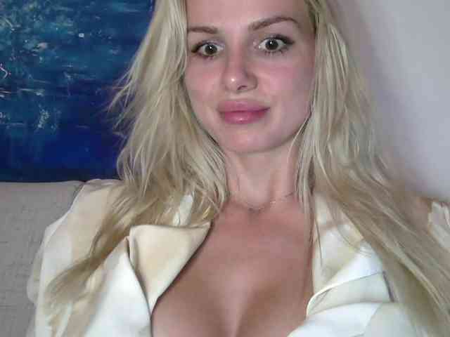CorneliaSweet webcam