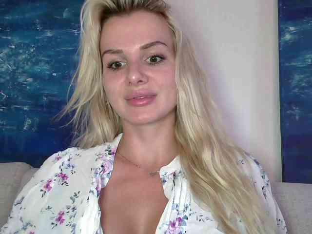 CorneliaSweet webcam