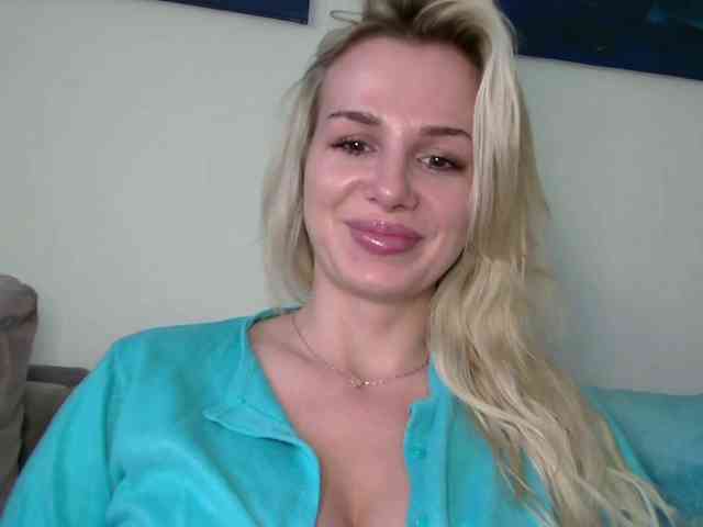 CorneliaSweet webcam