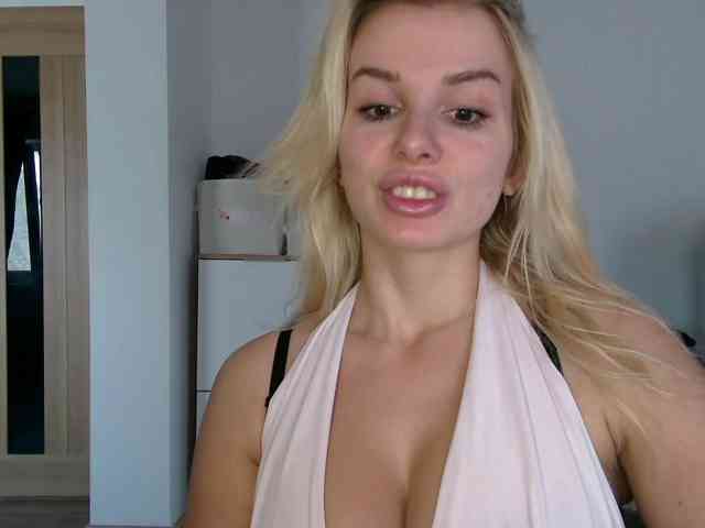 CorneliaSweet webcam