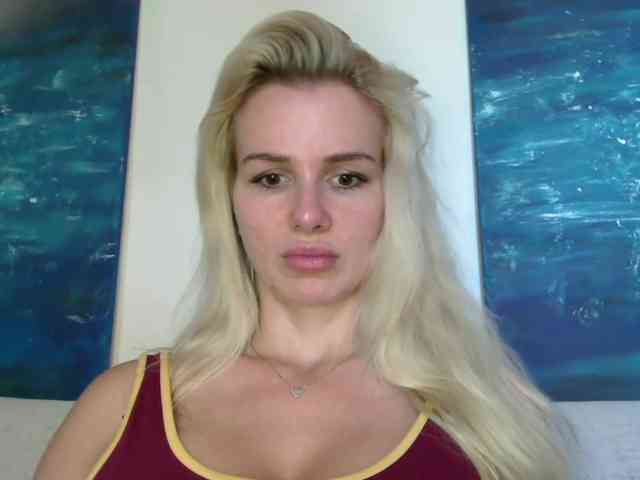 CorneliaSweet webcam