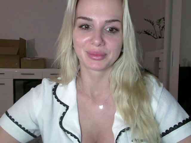 CorneliaSweet webcam