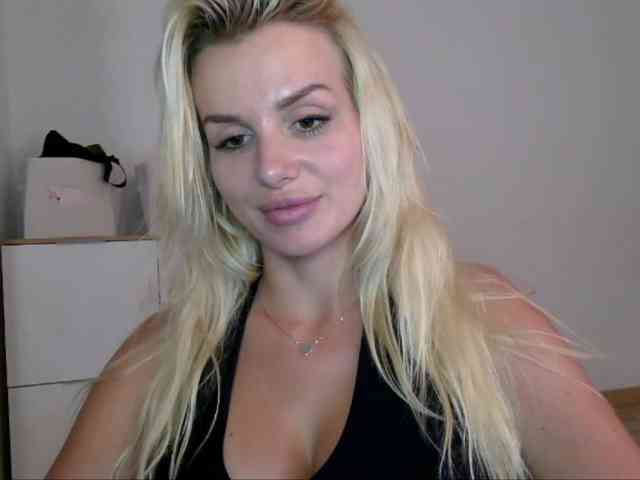 CorneliaSweet webcam