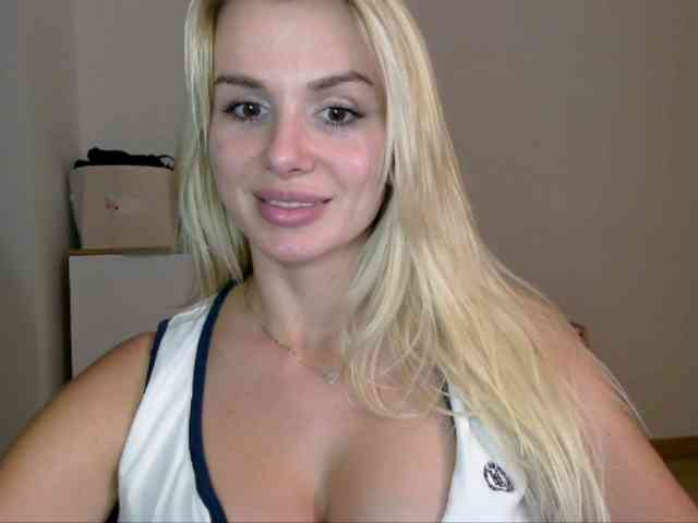 CorneliaSweet webcam