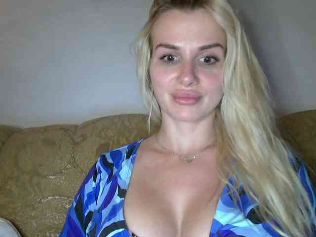 CorneliaSweet webcam