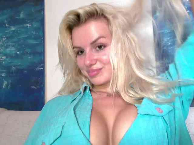 CorneliaSweet webcam