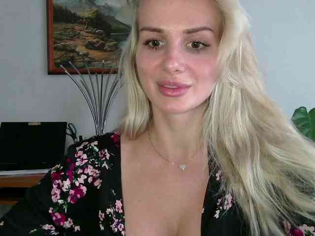 CorneliaSweet webcam