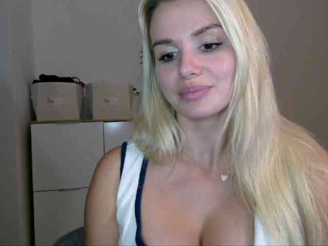 CorneliaSweet webcam
