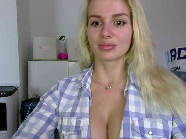CorneliaSweet webcam