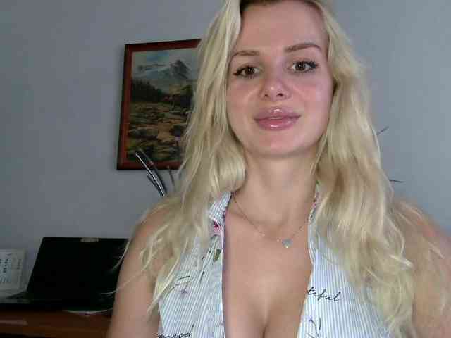 CorneliaSweet webcam