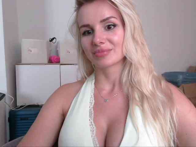 CorneliaSweet webcam