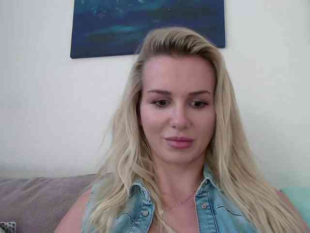 CorneliaSweet webcam