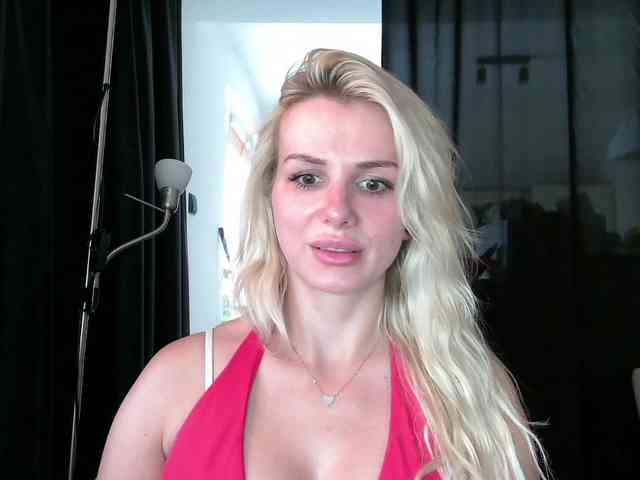 CorneliaSweet webcam