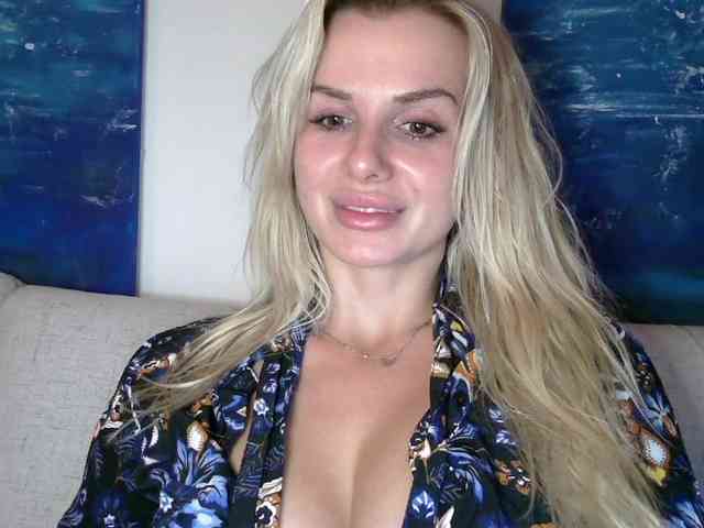 CorneliaSweet webcam