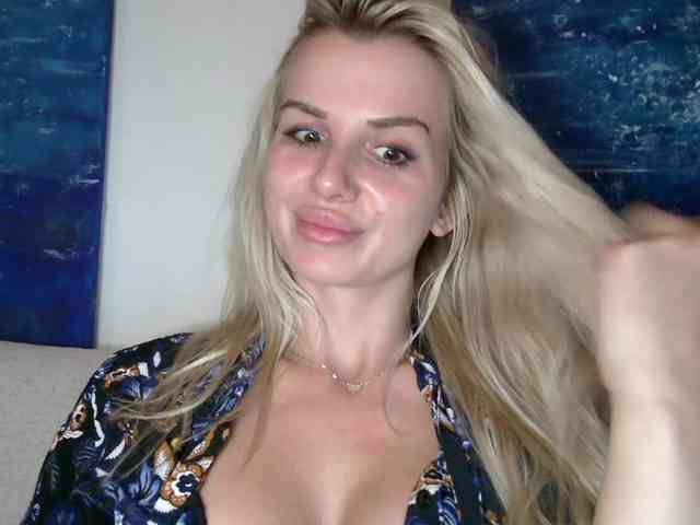 CorneliaSweet webcam