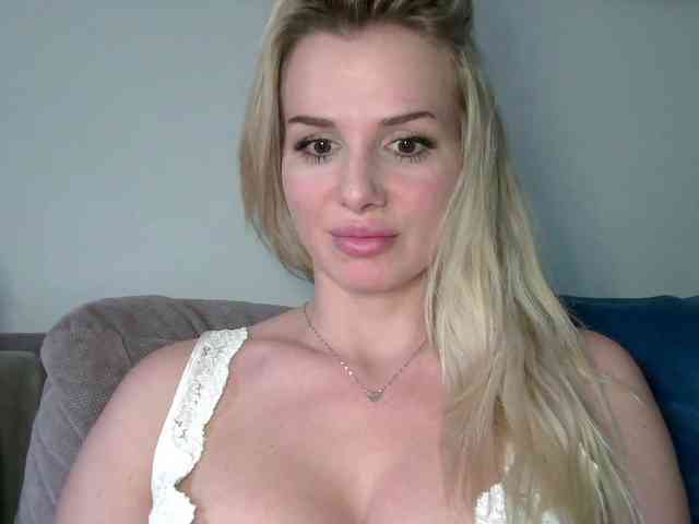 CorneliaSweet webcam