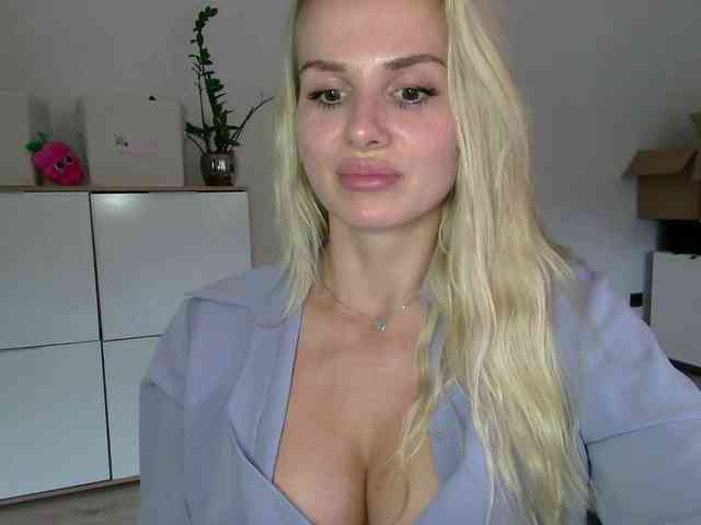 CorneliaSweet webcam