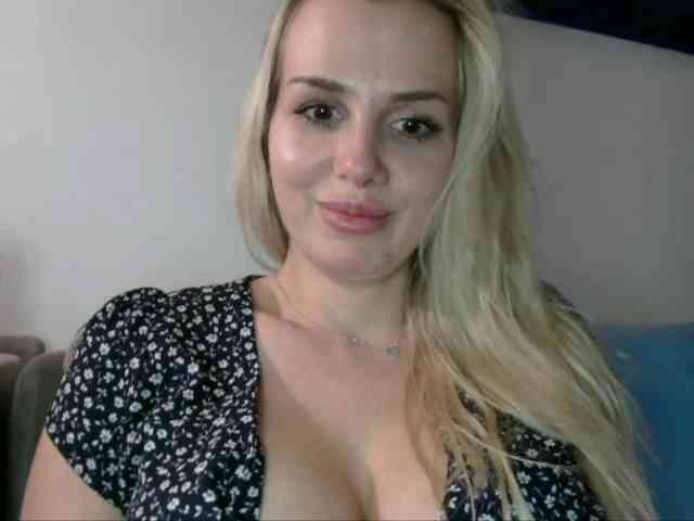 CorneliaSweet webcam