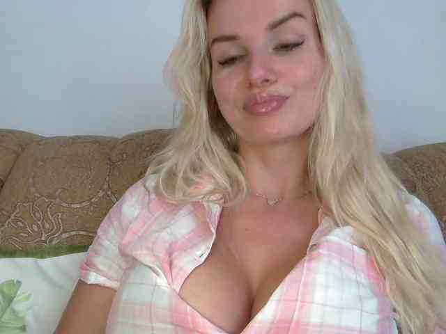 CorneliaSweet webcam